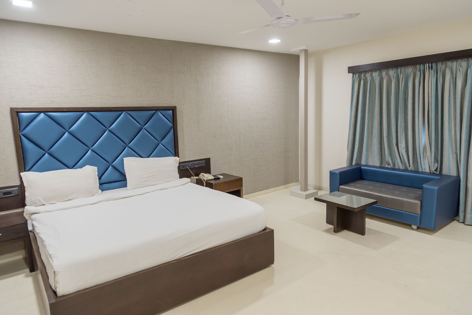 The Silver Leaf Hotel Ahmedabad Exterior foto